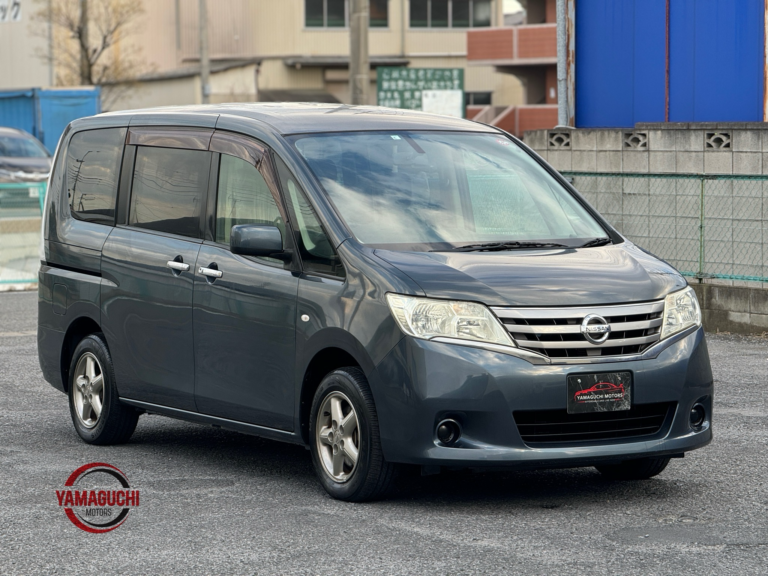 2013 Nissan Serena