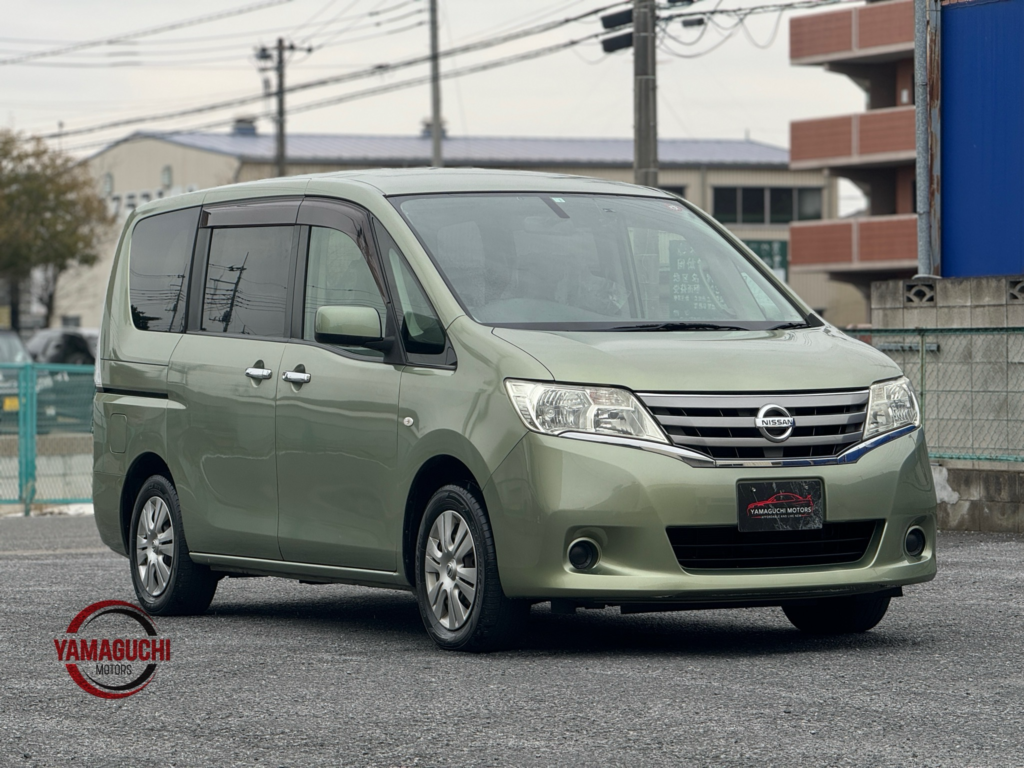 ✨ Nissan Serena 20S Selection for Sale! ✨