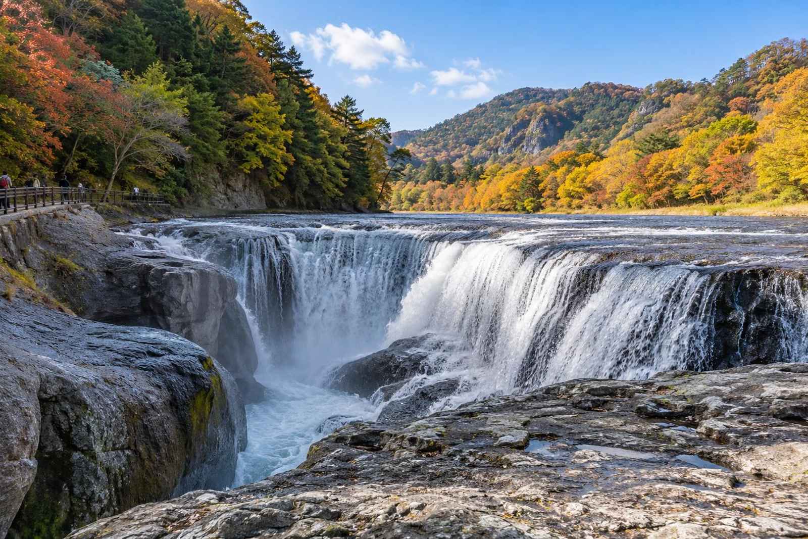 Gunma Falls & Ikaho Onsen - Private Day Tour from Tokyo