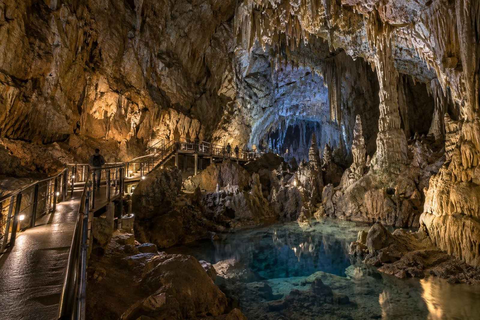 Okutama Cave & Mitake - Private Day Tour from Tokyo 2