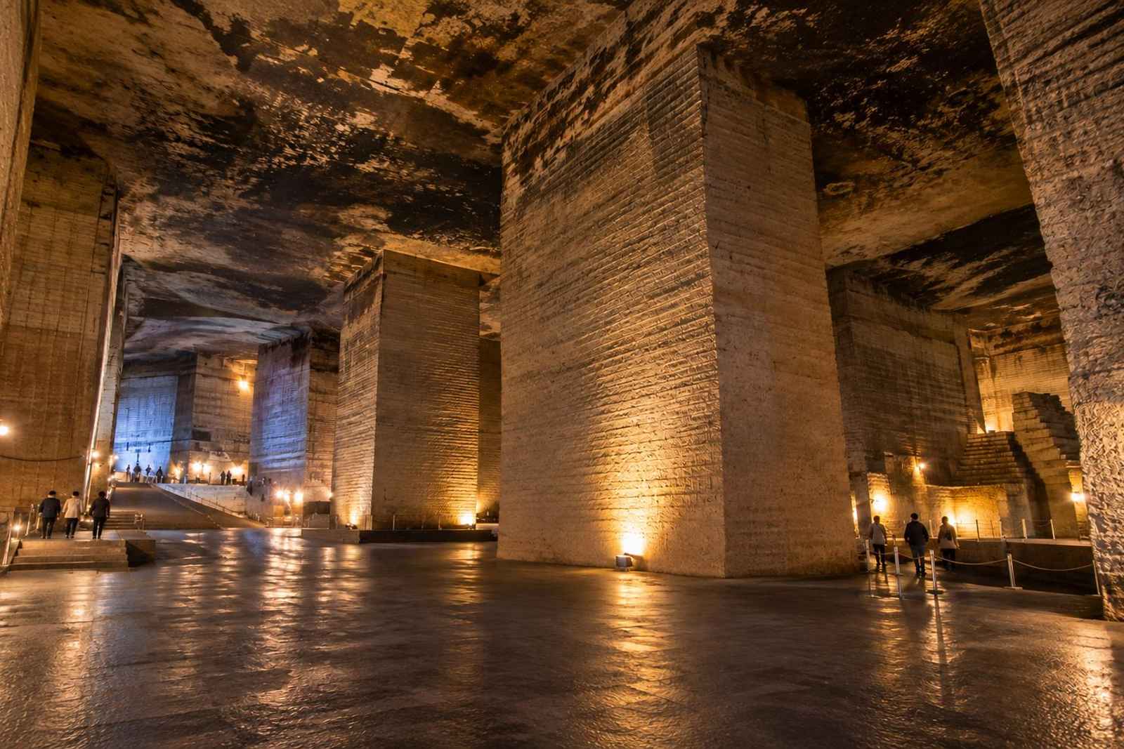 Oya Cave & Utsunomiya Gyoza - Private Day Tour from Tokyo 4