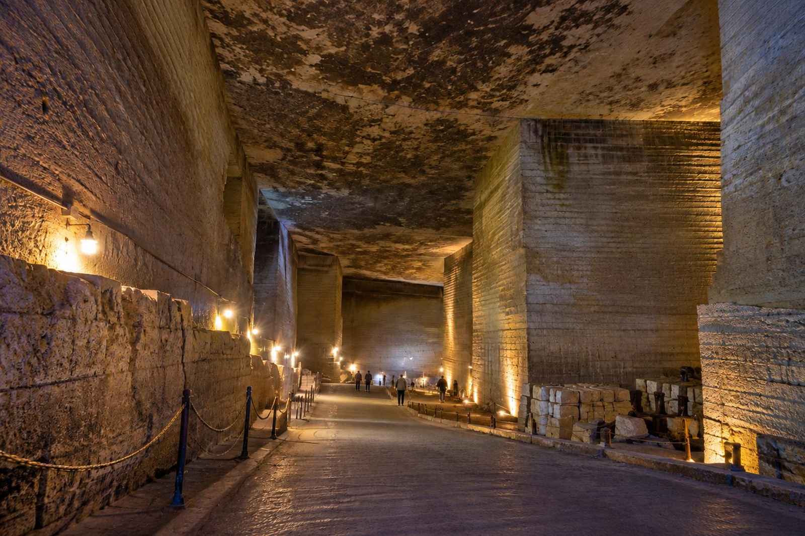 Oya Cave & Utsunomiya Gyoza - Private Day Tour from Tokyo 5