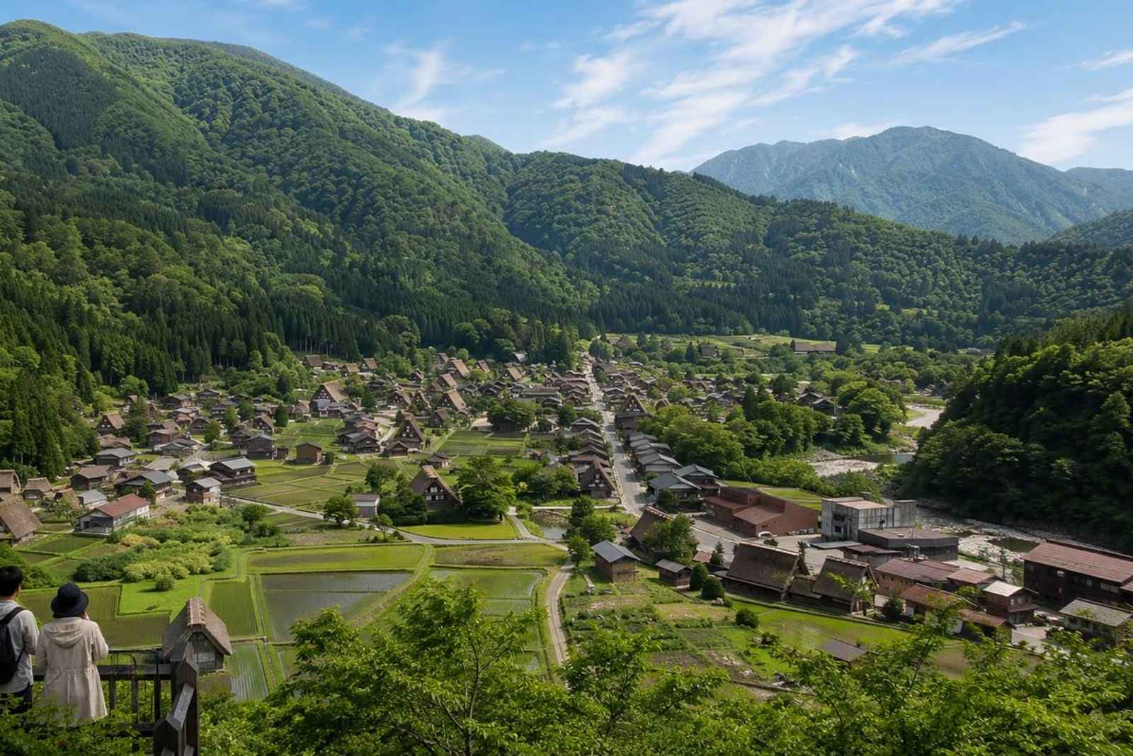 Shirakawa-go Farmhouse Village and Takayama 2-Day Private Tour 3