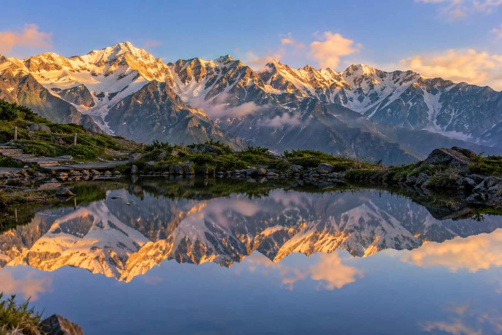 From Tokyo: 2-Day Hakuba Happo Pond Customizable Tour 2