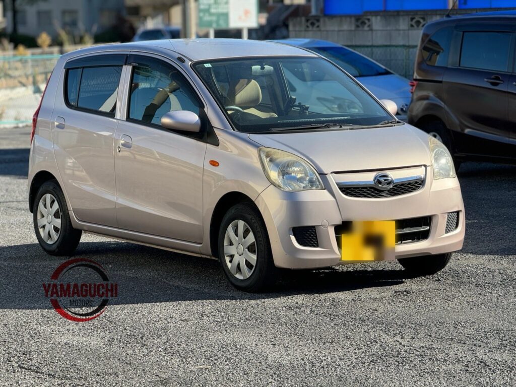 2010 Daihatsu Mira - photo 1