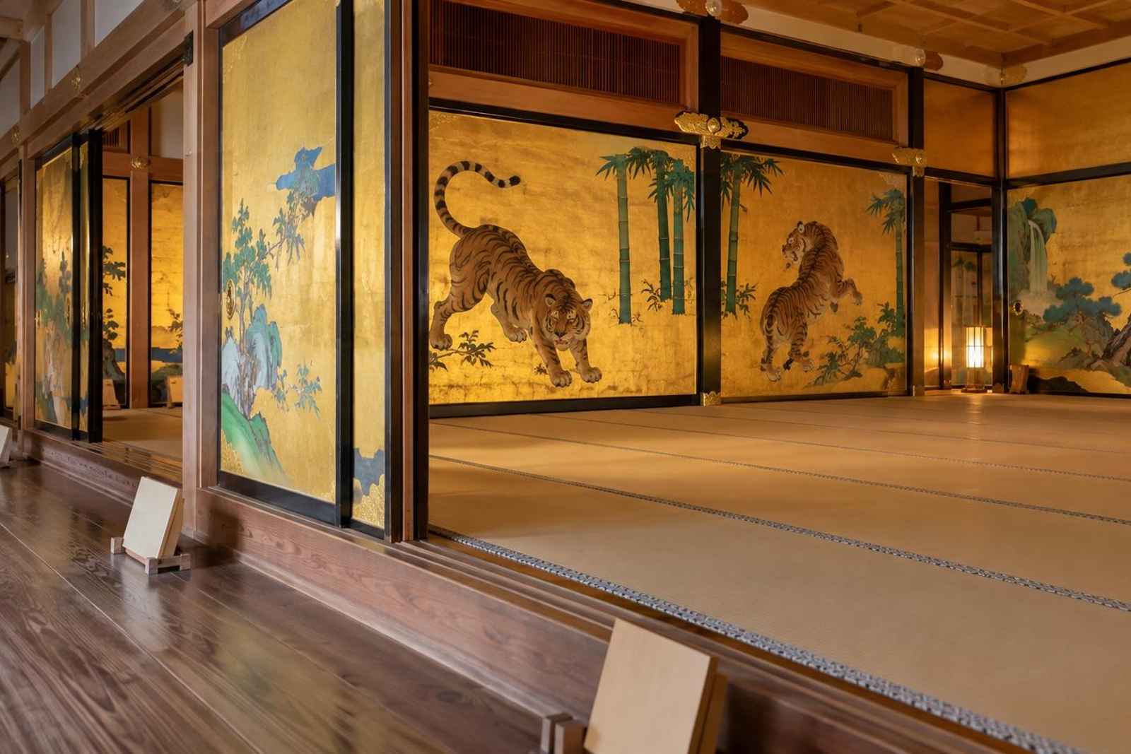From Tokyo: 2-Day Nagoya Railway Park Customizable Tour 5