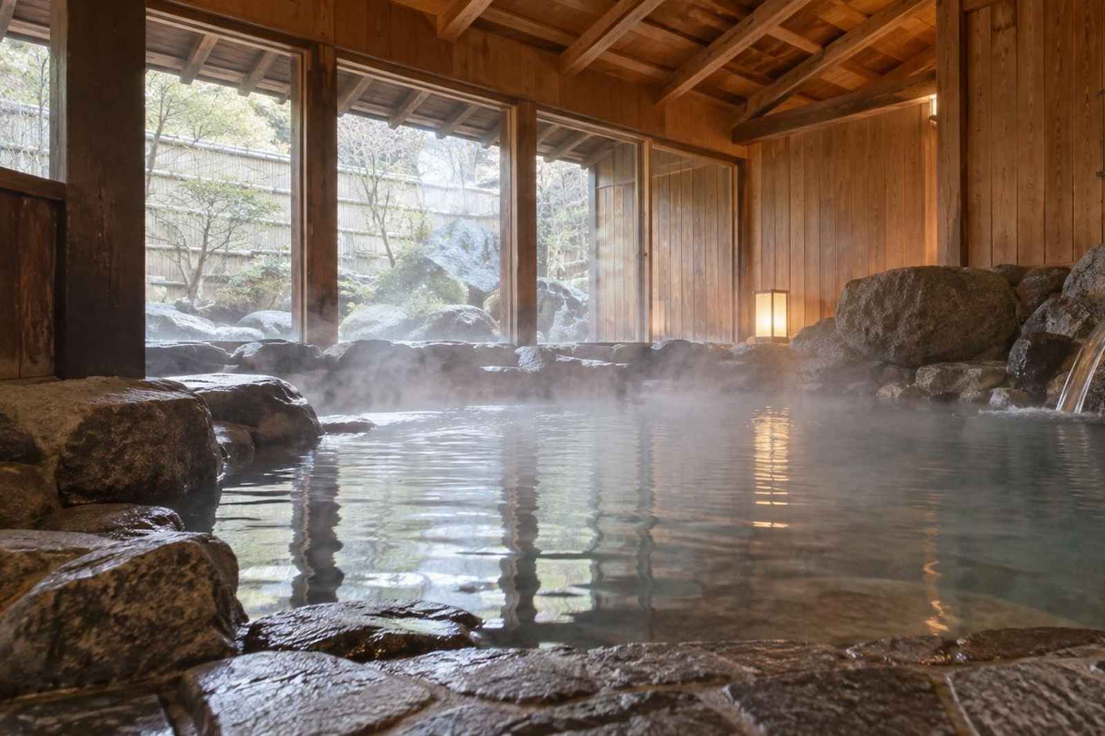 From Tokyo: 2-Day Keiunkan Onsen Stay Customizable Tour