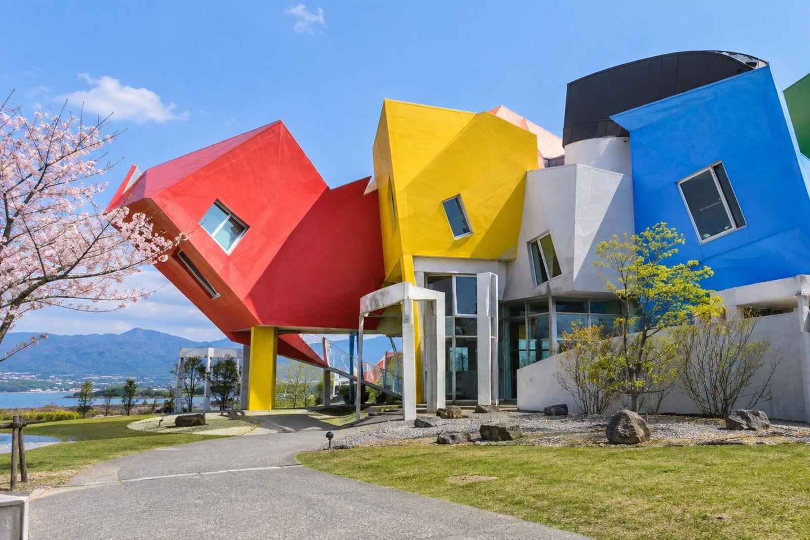 From Tokyo: 2-Day Yoro Destiny Park Customizable Tour 5